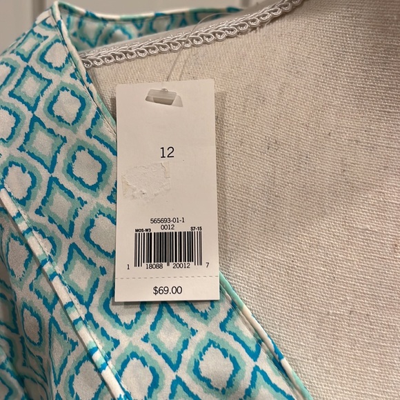 NWT BANANA REPUBLIC Geometric Silk Blouse - Picture 6 of 8